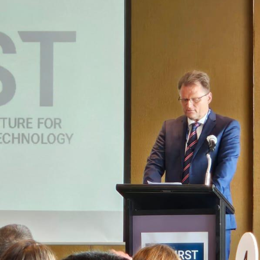 Lars van Dassen Highlights the Importance of Collaboration at the FIRST Conference